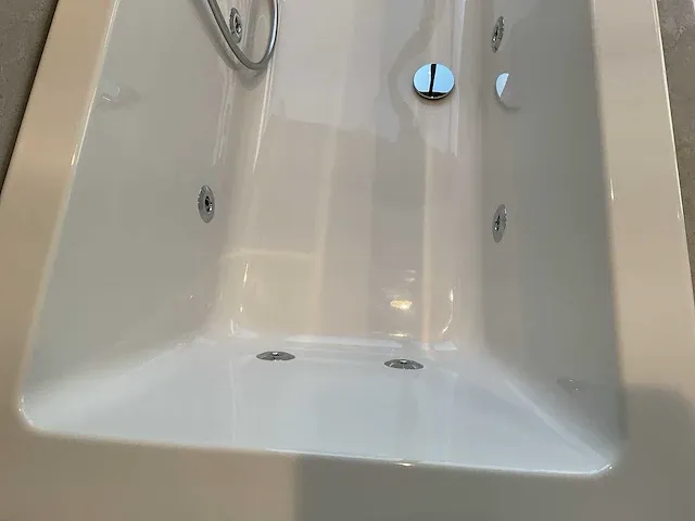 Sub 189 bubbelbad - afbeelding 4 van  7