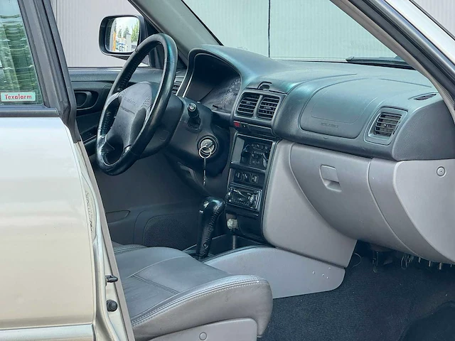 Subaru - 1999 - forester - 2.0 awd s-turbo bas. - xv-hx-45 - afbeelding 13 van  23