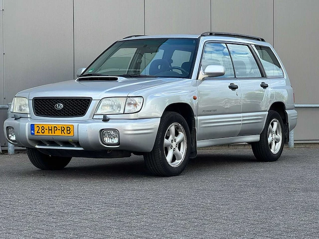 Subaru - 2001 - forester - 2.0 awd xt - 28-hb-rb - afbeelding 1 van  13