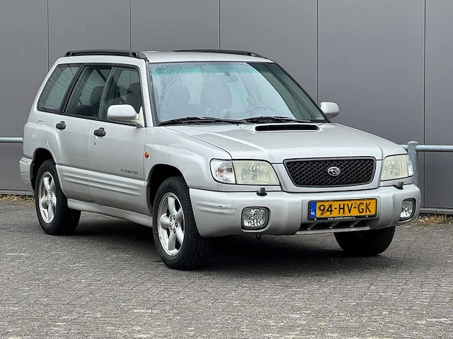 Subaru - 2002 - forester - 2.0 awd s-turbo bas. - 94-hv-gk - afbeelding 6 van  13