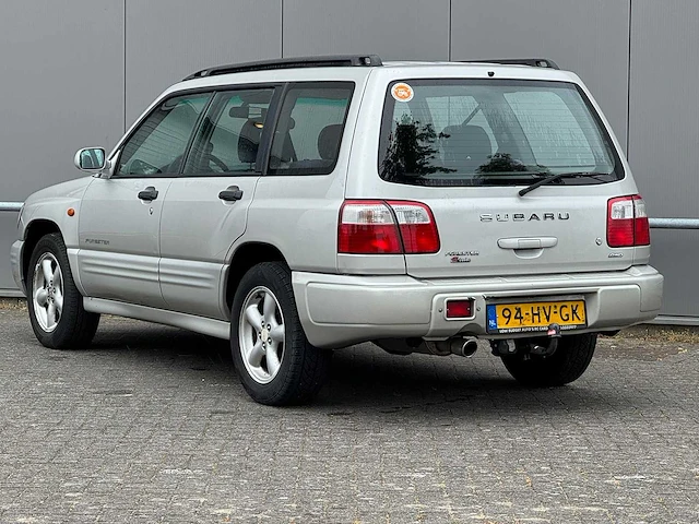 Subaru - 2002 - forester - 2.0 awd s-turbo bas. - 94-hv-gk - afbeelding 9 van  13