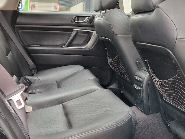 Subaru - 2004 - legacy touring wagon - 2.5i - 66-pj-vr - afbeelding 19 van  28