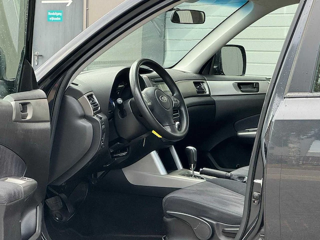 Subaru - 2009 - forester - 2.0 comfort - 27-jbl-6 - afbeelding 9 van  15