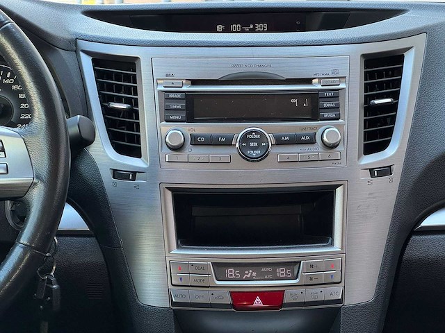 Subaru - 2011 - legacy touring wagon - 2.0i luxury - 1ste eigenaar - my-72-zh - afbeelding 5 van  19