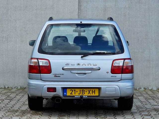 Subaru - forester - 2.0 awd xt - 2002 - afbeelding 16 van  21