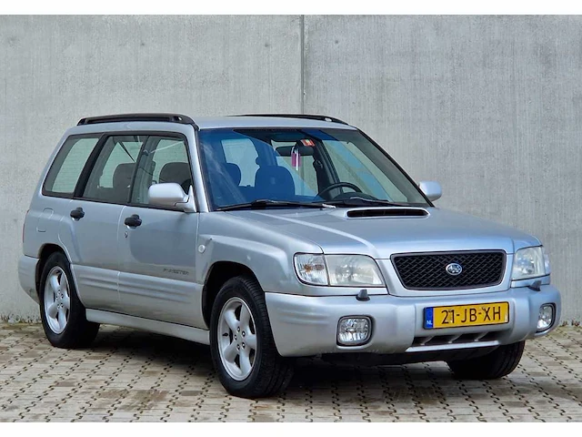 Subaru - forester - 2.0 awd xt - 2002 - afbeelding 19 van  21