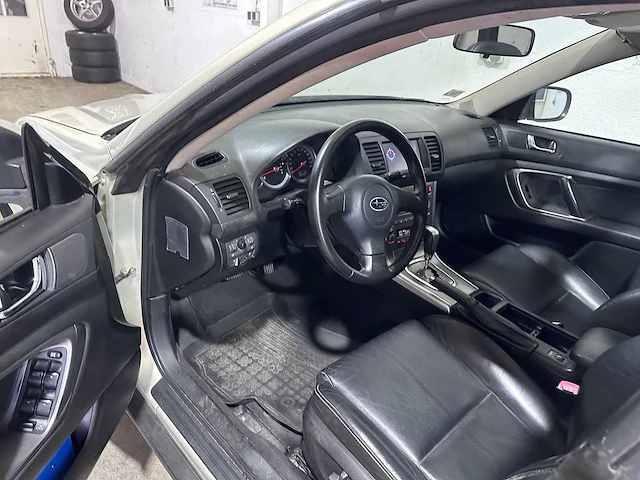Subaru - legacy - 2.5i - lt papers- 2005 - afbeelding 2 van  23