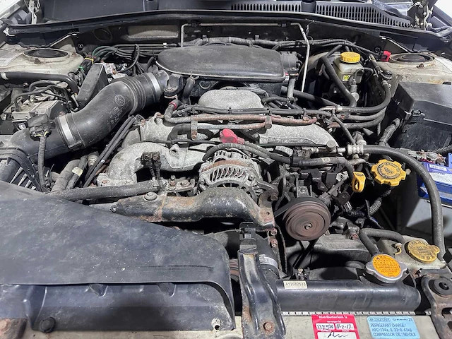 Subaru - legacy - 2.5i - lt papers- 2005 - afbeelding 13 van  23