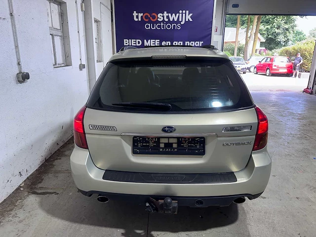 Subaru - legacy - 2.5i - lt papers- 2005 - afbeelding 18 van  23