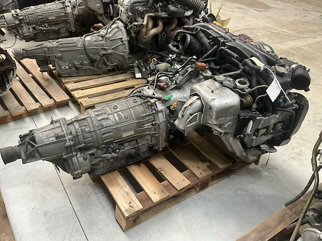 Subaru 2.0l turbo automatic - ej20x - car engine - afbeelding 1 van  5
