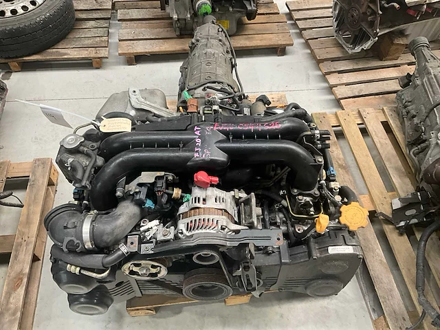 Subaru 2.0l turbo automatic - ej20x - car engine - afbeelding 3 van  5