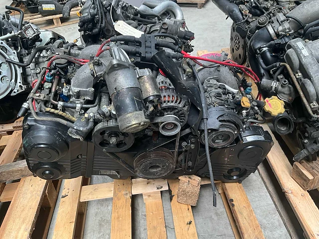 Subaru 2.5l ej25 automotor - afbeelding 1 van  4