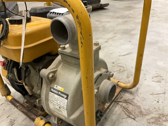 Subaru 4.5 ex13 waterpomp - afbeelding 6 van  10