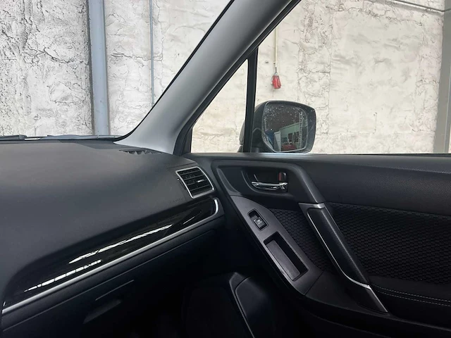 Subaru forester 2.0 luxury 150pk 2017, l-610-xl - afbeelding 15 van  34