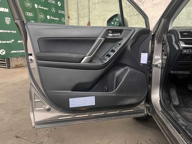 Subaru forester 2.0 luxury 150pk 2017, l-610-xl - afbeelding 16 van  34