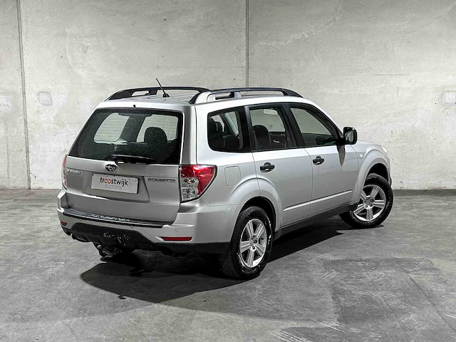 Subaru forester 2.0 x comfort 150pk 2011, 01-nxb-9 - afbeelding 2 van  38