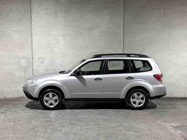 Subaru forester 2.0 x comfort 150pk 2011, 01-nxb-9 - afbeelding 8 van  38