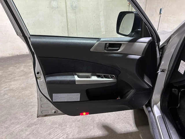 Subaru forester 2.0 x comfort 150pk 2011, 01-nxb-9 - afbeelding 21 van  38