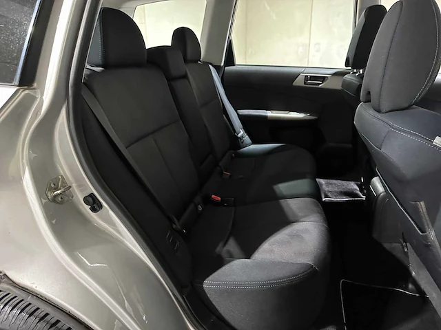 Subaru forester 2.0 x comfort 150pk 2011, 01-nxb-9 - afbeelding 28 van  38