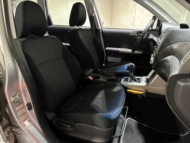 Subaru forester 2.0 x comfort 150pk 2011, 01-nxb-9 - afbeelding 30 van  38