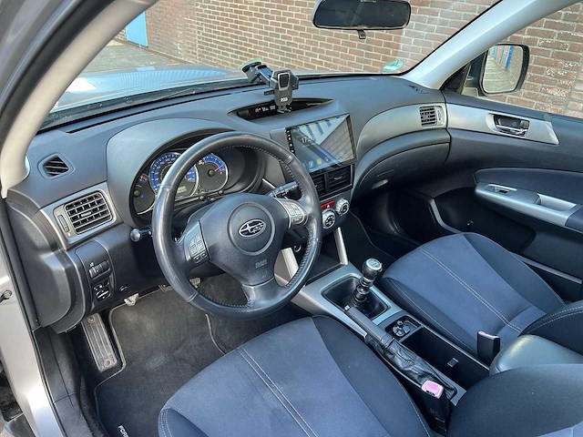 Subaru forester 2.0d premium 2009 | 42-hsk-7 - afbeelding 4 van  40