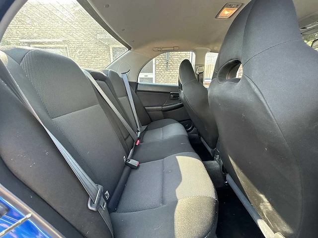 Subaru impreza 2.0 wrx awd | 15-nv-nb | i - afbeelding 16 van  25