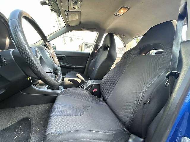 Subaru impreza 2.0 wrx awd | 15-nv-nb | i - afbeelding 12 van  25