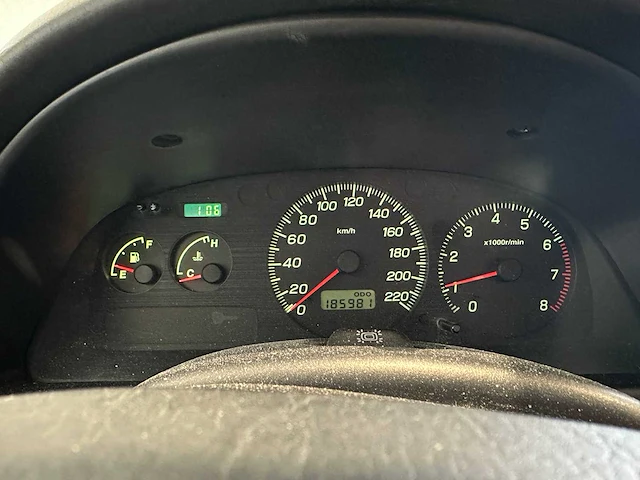 Subaru impreza plus 1.6 gl awd 45-hf-jd - afbeelding 13 van  19
