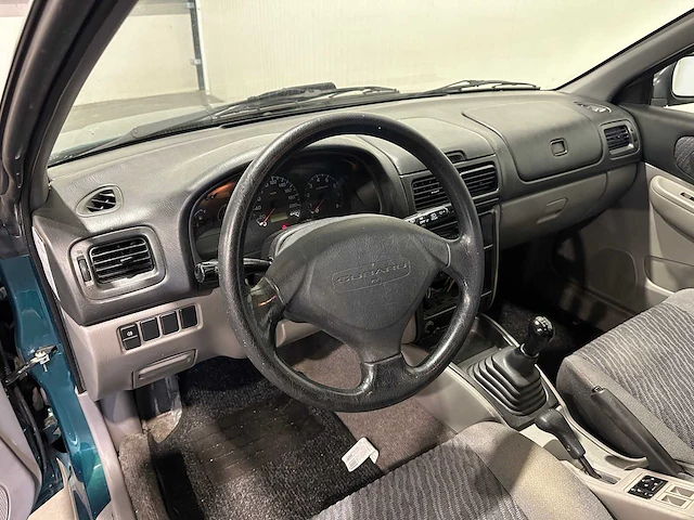 Subaru impreza plus 1.6 gl awd 45-hf-jd - afbeelding 9 van  19