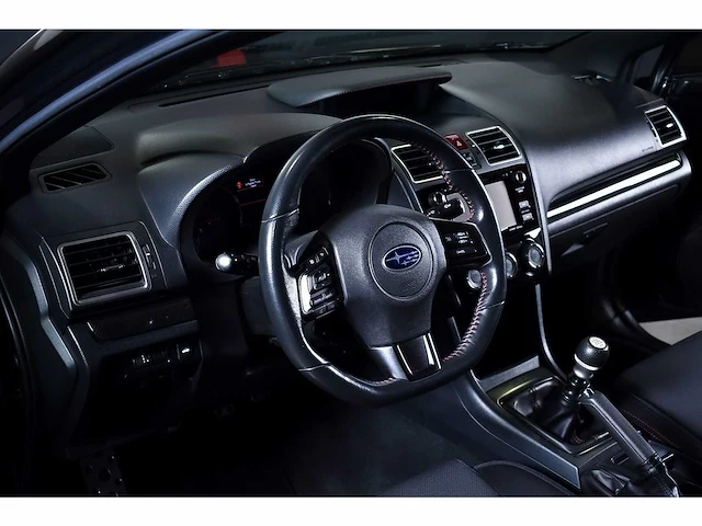 Subaru wrx awd sedan 2,0l - 2018 - afbeelding 39 van  82