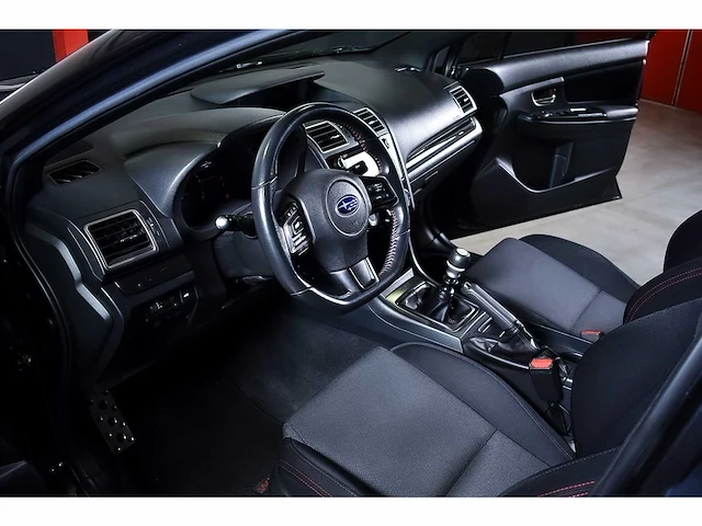 Subaru wrx awd sedan 2,0l - 2018 - afbeelding 40 van  82