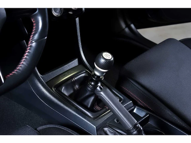 Subaru wrx awd sedan 2,0l - 2018 - afbeelding 41 van  82
