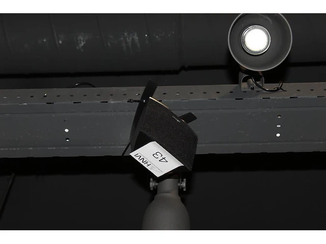 Subwoofer edifier met twee speaker. - afbeelding 1 van  2