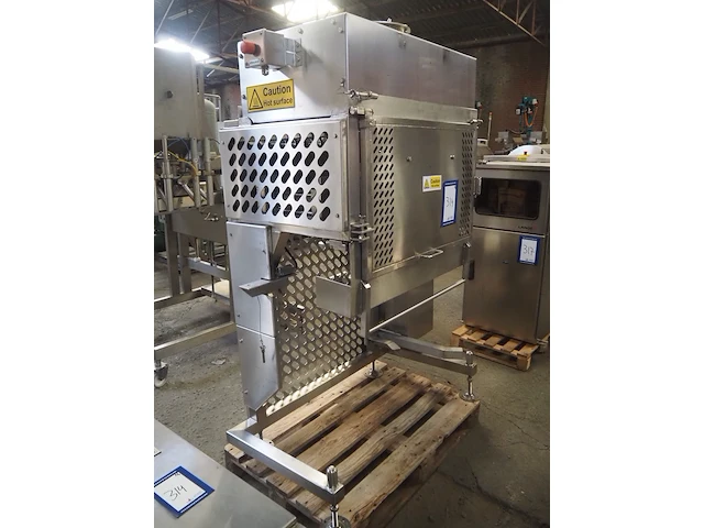 Sugden ltd - afbeelding 1 van  16