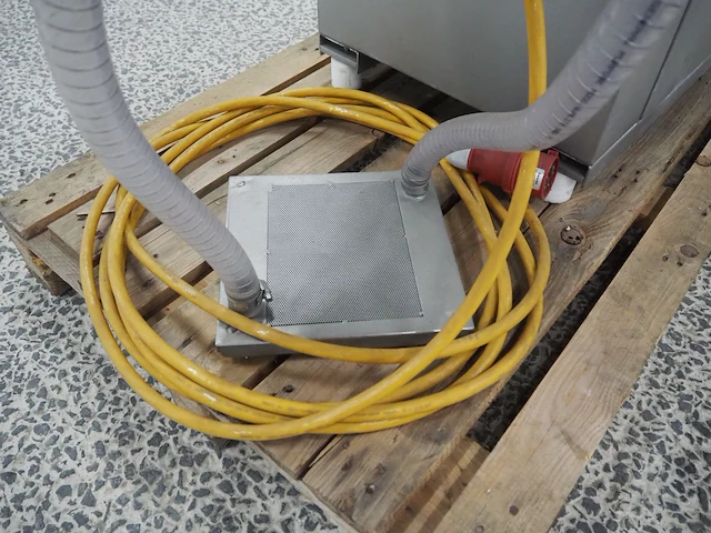 Suhner ag - afbeelding 5 van  16