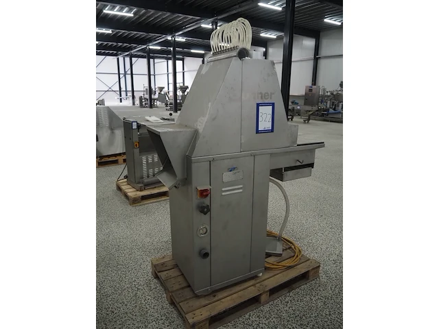 Suhner ag - afbeelding 9 van  16