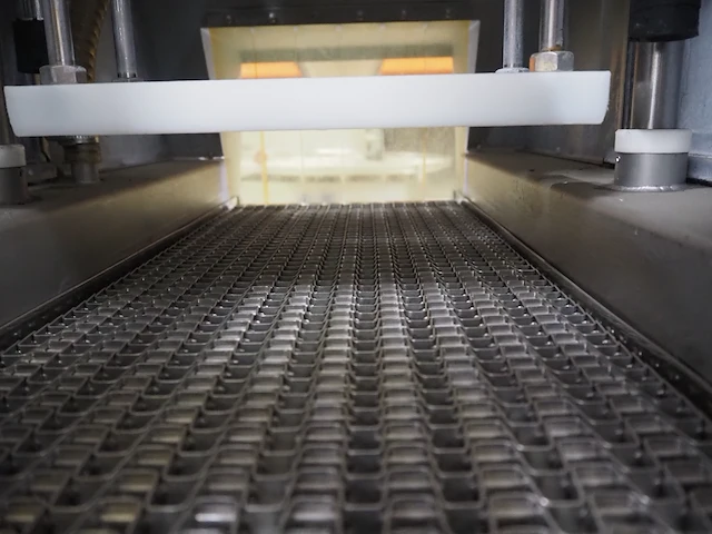 Suhner ag - afbeelding 15 van  16
