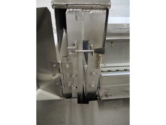 Suhner ag - afbeelding 12 van  14