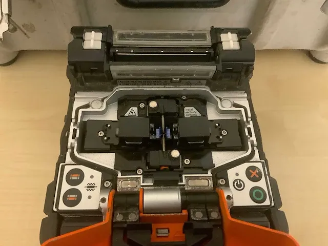 Sumitomo - 71c - glasvezel fusielasapparaat - afbeelding 4 van  5