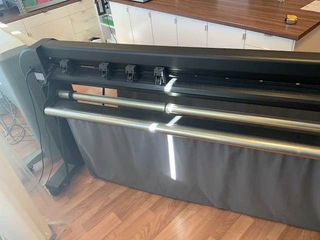 Summa st160t snijplotter tangentieel snijmachine - afbeelding 20 van  22