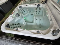Sunbelt 5 persoons amerikaanse jacuzzi jacuzzi en buitenspa - afbeelding 15 van  16