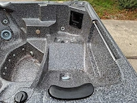 Sunbelt 5 persoons jacuzzi en buitenspa - afbeelding 2 van  29