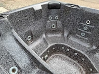 Sunbelt 5 persoons jacuzzi en buitenspa - afbeelding 9 van  29
