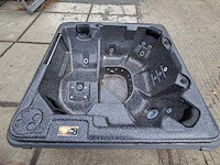 Sunbelt 5 persoons jacuzzi en buitenspa - afbeelding 1 van  29