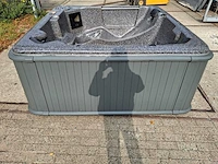 Sunbelt 5 persoons jacuzzi en buitenspa - afbeelding 16 van  29