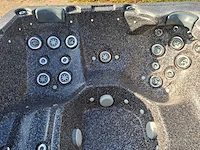 Sunbelt 5 persoons jacuzzi en buitenspa - afbeelding 9 van  27