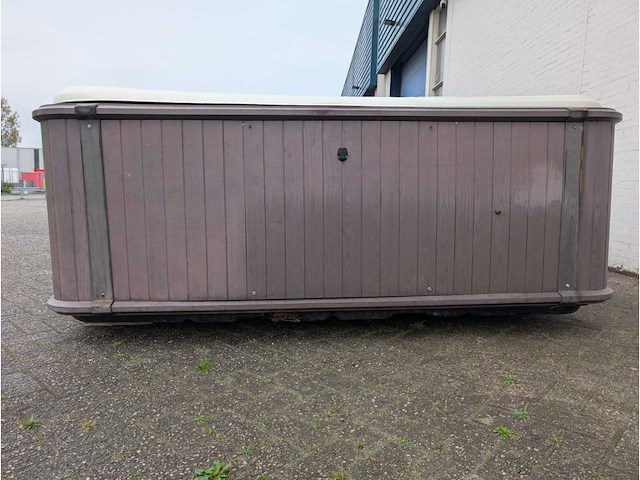 Sunbelt 7 persoons amerikaans balboa jacuzzi en buitenspa - afbeelding 5 van  13