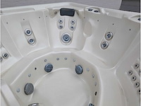 Sunbelt 7 persoons amerikaans balboa jacuzzi en buitenspa - afbeelding 5 van  13
