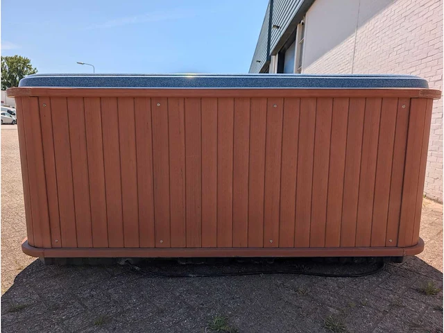 Sunbelt balboa 5 persoons amerikaans jacuzzi en buitenspa - afbeelding 2 van  12
