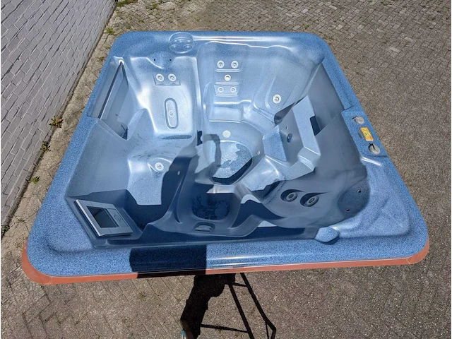 Sunbelt balboa 5 persoons amerikaans jacuzzi en buitenspa - afbeelding 7 van  12